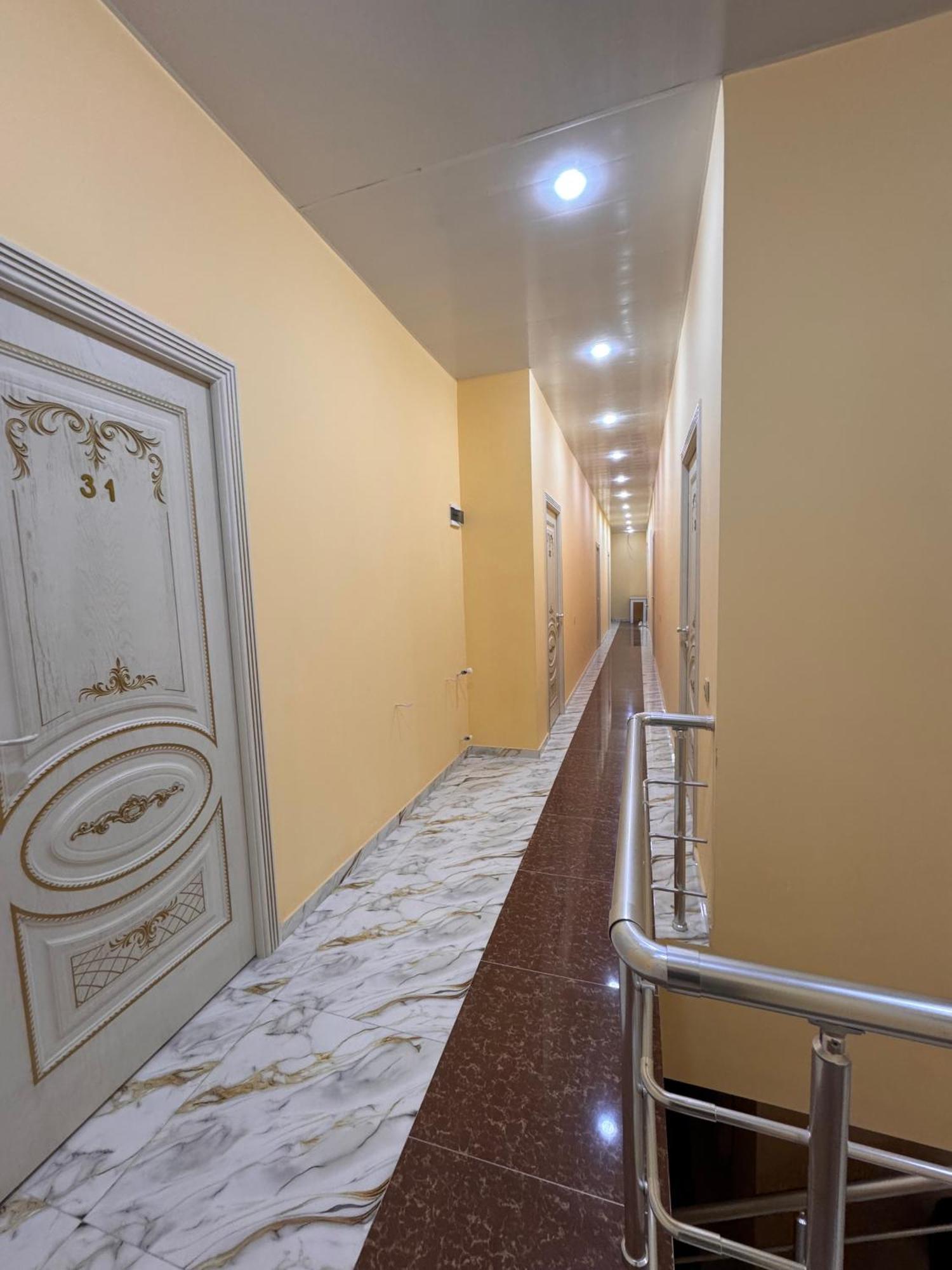 Red Hotel Yerevan Center Exterior foto